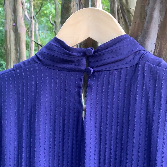 M.M. LAFLEUR The Twyla Top in Purple Light Foulard - Picture 12 of 14